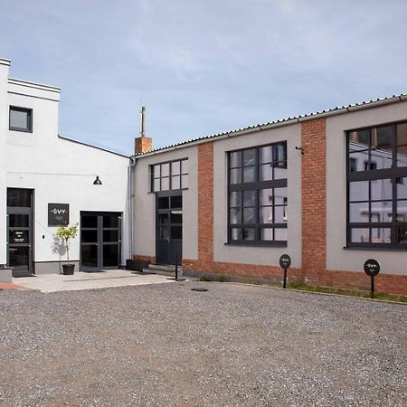 Boutique Hotel Mezi Svy Hradec Králové Екстериор снимка