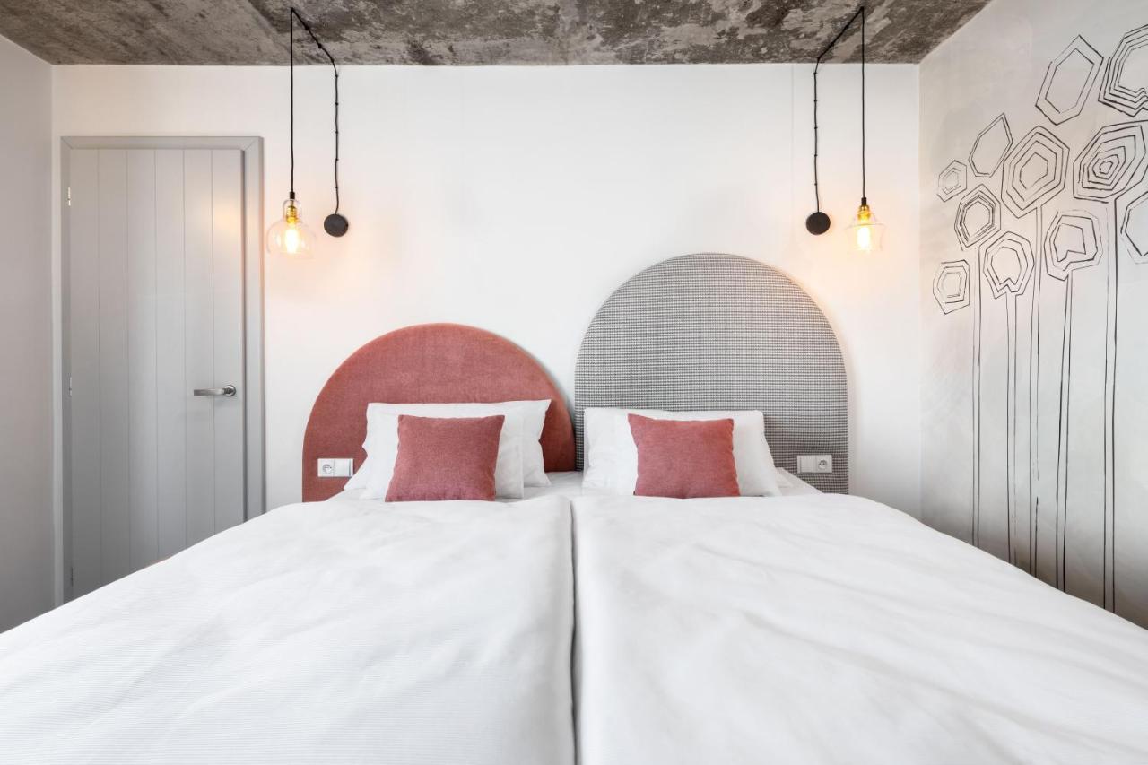 Boutique Hotel Mezi Svy Hradec Králové Екстериор снимка