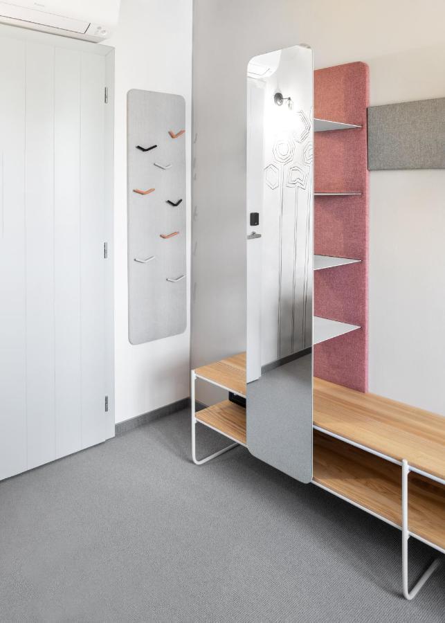 Boutique Hotel Mezi Svy Hradec Králové Екстериор снимка
