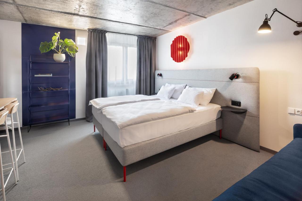 Boutique Hotel Mezi Svy Hradec Králové Екстериор снимка