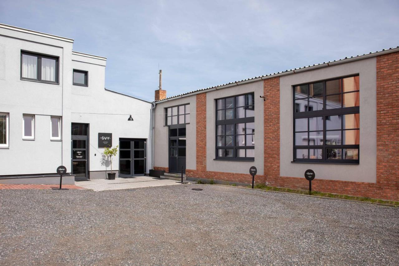 Boutique Hotel Mezi Svy Hradec Králové Екстериор снимка